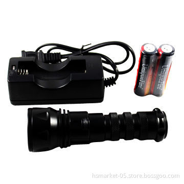 UniqueFire Cree XM-L U2 1,200 Lumens Bright LED Driving Torch with Magnetic Switch Under 100m DepthNew